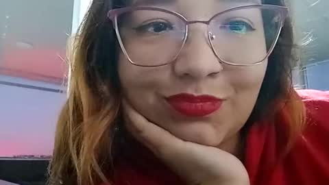 Snapshot of eireneninon chatting on December 19, 11:03 pm Eirene online show from December 19, 11:03 pm