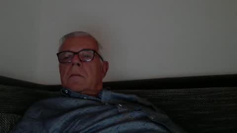 eisbaer1957 online show from November 2, 2:19 pm