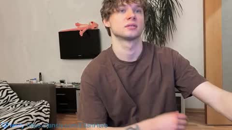 Eitan online show from March 10, 5:07 pm