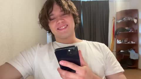 Snapshot of eitanhere chatting on June 23, 5:22 pm Eitan online show from June 23, 5:22 pm