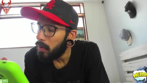 Snapshot of eithan_rune chatting on April 5, 6:49 pm eithan_rune online show from April 5, 6:49 pm