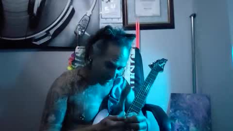 Snapshot of eiwanyorthong chatting on February 15, 10:14 am ThongLover6869 online show from February 15, 10:14 am