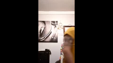 Snapshot of eiwanyorthong chatting on March 3, 4:29 am ThongLover6869 online show from March 3, 4:29 am