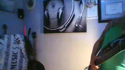 ThongLover6869 online show from April 16, 4:24 am