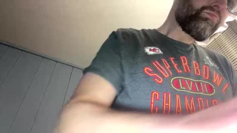 Snapshot of ejbooker11 chatting on February 17, 7:49 am PiedPiper online show from February 17, 7:49 am