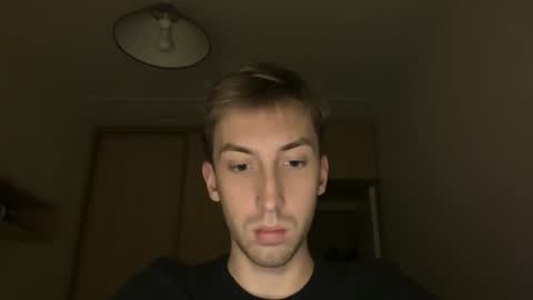 Snapshot of ekeremarten chatting on November 9, 3:54 pm ekeremarten online show from November 9, 3:54 pm