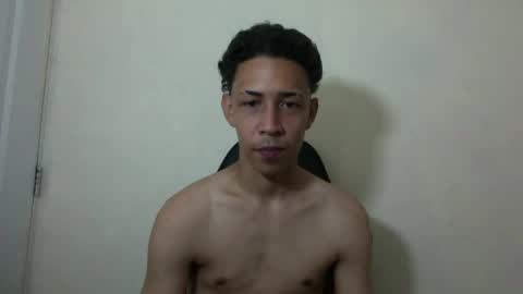Snapshot of el_menor chatting on April 15, 2:40 am Instagram BelowAbajo online show from April 15, 2:40 am