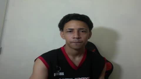Snapshot of el_menor chatting on April 18, 3:10 am Instagram BelowAbajo online show from April 18, 3:10 am