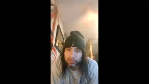 Snapshot of el_mucho210 chatting on June 8, 8:58 am el_mucho210 online show from June 8, 8:58 am