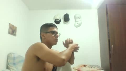 Snapshot of el_sevillista29 chatting on June 7, 2:59 am El Sevillista online show from June 7, 2:59 am