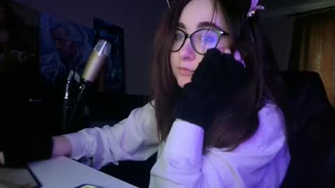 If you like it when I meow give me a thumbs up online show from March 3, 3:42 pm