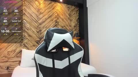 E L A I A online show from March 18, 12:19 pm