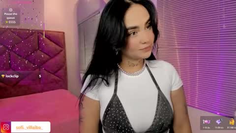 Snapshot of elaia_muller chatting on February 18, 3:57 am Elaia online show from February 18, 3:57 am