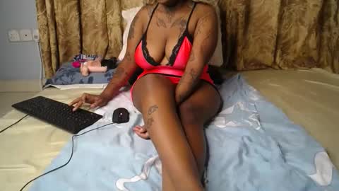 Snapshot of elandrea54 chatting on November 3, 1:34 pm elandrea54 online show from November 3, 1:34 pm