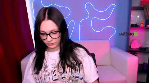 elani online show from February 27, 10:15 am