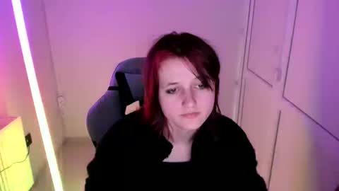 Snapshot of elara_muse chatting on April 28, 8:58 pm Evie online show from April 28, 8:58 pm