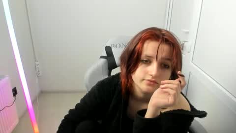 Snapshot of elara_muse chatting on April 30, 9:26 am Evie online show from April 30, 9:26 am