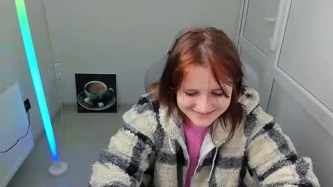 Snapshot of elara_muse chatting on May 15, 6:42 am Evie online show from May 15, 6:42 am