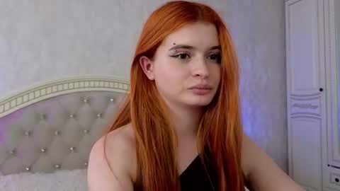 elariscrowe online show from June 13, 5:16 am