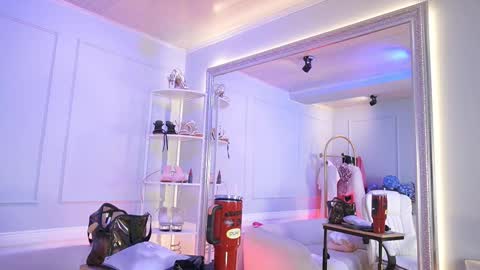 Elasummeer online show from March 6, 12:56 pm