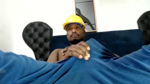 Snapshot of elcaballeroblack chatting on May 4, 3:57 am elcaballeroblack online show from May 4, 3:57 am