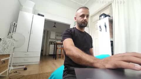 Snapshot of elcondorxo509107 chatting on October 9, 3:04 am daniel18cmx online show from October 9, 3:04 am