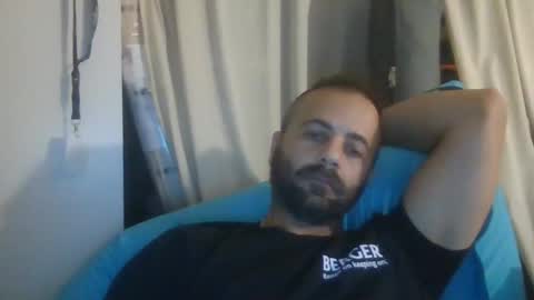 Snapshot of elcondorxo509107 chatting on October 17, 11:13 am daniel18cmx online show from October 17, 11:13 am