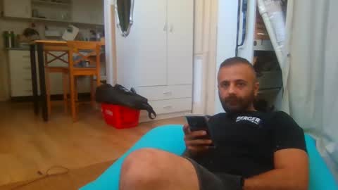 Snapshot of elcondorxo509107 chatting on October 27, 3:21 am daniel18cmx online show from October 27, 3:21 am