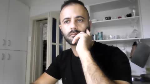 Snapshot of elcondorxo509107 chatting on April 7, 2:23 am daniel18cmx online show from April 7, 2:23 am