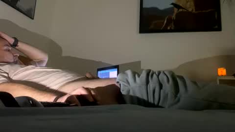 elcretinmo online show from December 5, 1:36 am