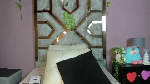 electra_gosselin online show from April 8, 1:38 am