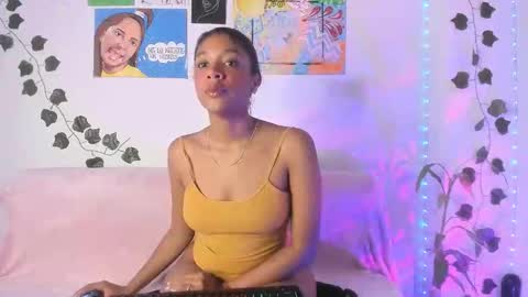 Snapshot of electraajoness chatting on May 5, 2:47 pm electra jones online show from May 5, 2:47 pm