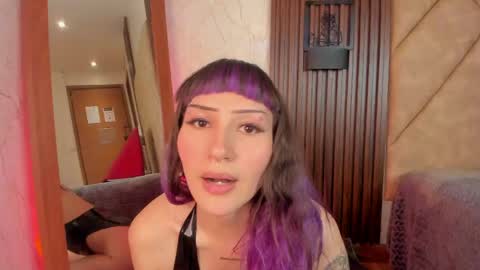 Snapshot of electraraptiss chatting on May 12, 8:28 pm - online show from May 12, 8:28 pm