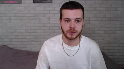 Snapshot of electric_smile chatting on April 30, 9:37 am Alex online show from April 30, 9:37 am