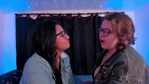 Snapshot of electricnightsxxx chatting on June 12, 1:32 pm LEXA CLARKE online show from June 12, 1:32 pm