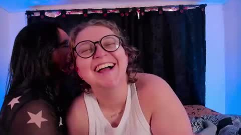 Snapshot of electricnightsxxx chatting on July 13, 2:42 pm LEXA CLARKE online show from July 13, 2:42 pm