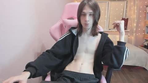 eleganc3 online show from February 5, 6:56 pm