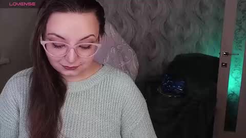 Snapshot of elegant_audacity chatting on March 5, 6:33 am Rachel online show from March 5, 6:33 am