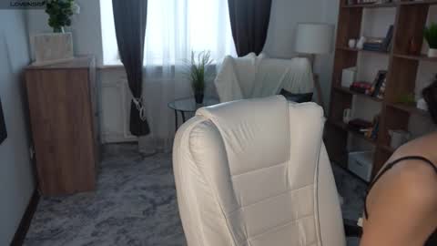 Jess online show from February 7, 8:07 am