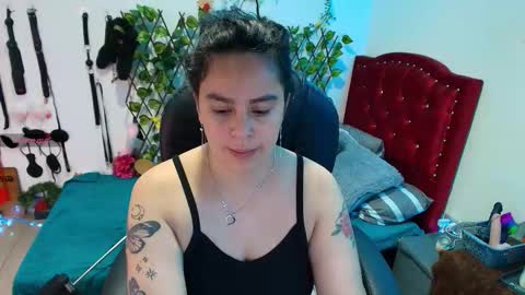 elektra online show from November 3, 5:03 pm