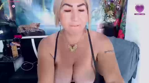 XIOMY   give LIKE on my page online show from October 20, 2:50 pm