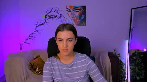 Snapshot of elen_dark chatting on October 2, 6:15 pm elen_dark online show from October 2, 6:15 pm