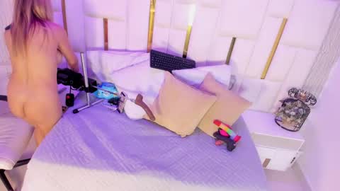 Elena online show from April 10, 7:29 pm