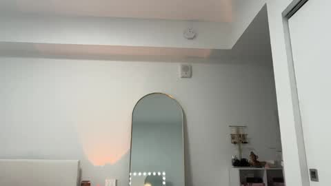 Elena online show from April 17, 7:17 pm