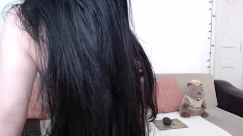 Snapshot of elenatroyy chatting on February 10, 4:08 am ElenaTroyy online show from February 10, 4:08 am