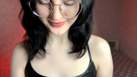 Snapshot of eleniswackhammer chatting on May 12, 9:12 pm Annie PVT IS OPEN online show from May 12, 9:12 pm