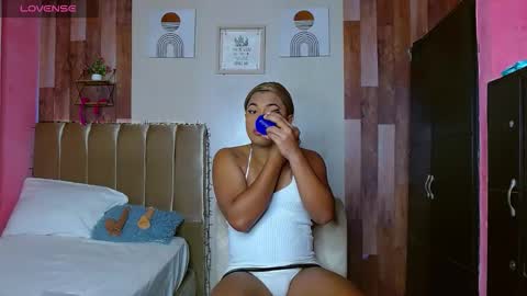 eletrabrowns online show from February 28, 11:50 pm