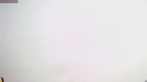 Snapshot of elettra_parisi19 chatting on February 14, 12:09 am elettra_parisi19 online show from February 14, 12:09 am