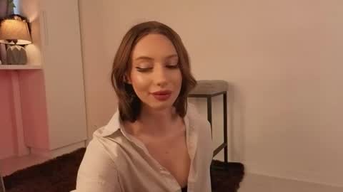 Elfie online show from April 12, 8:52 am