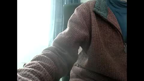 elfyonee online show from February 7, 11:12 am